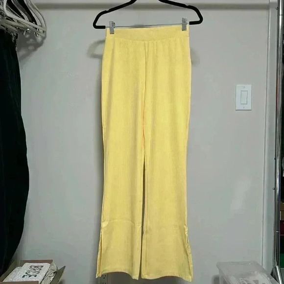 NWT Ribbed side slit flare pants - Picture 2 of 6